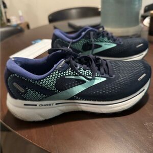 Like new brooks ghost running shoes.